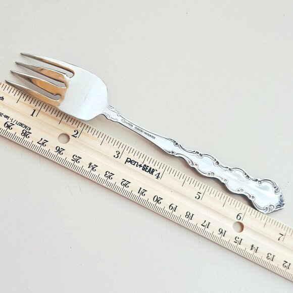 4 Oneida Deluxe Mozart Salad Fork 6.5" scalloped baroque scrolls 80s vtg - Picture 9 of 9